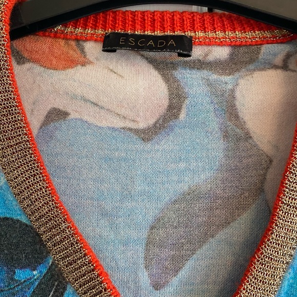 Escada Sweater - Picture 3 of 11